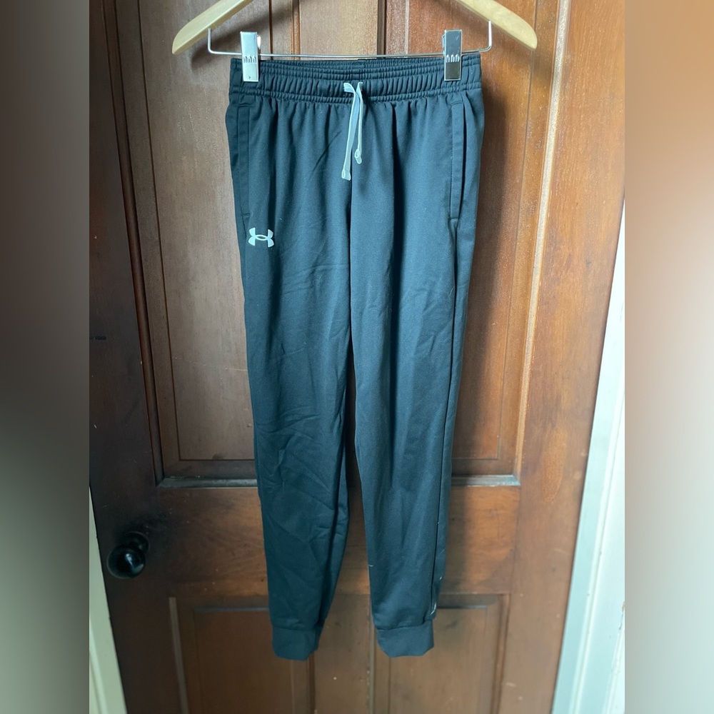 Under Armour boys youth medium black athletic pants